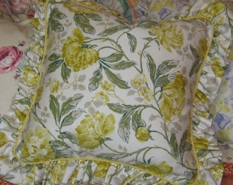 LAURA ASHLEY Vintage 1992 Paeony Print Cushion Cover incl Feather Pad - with Label