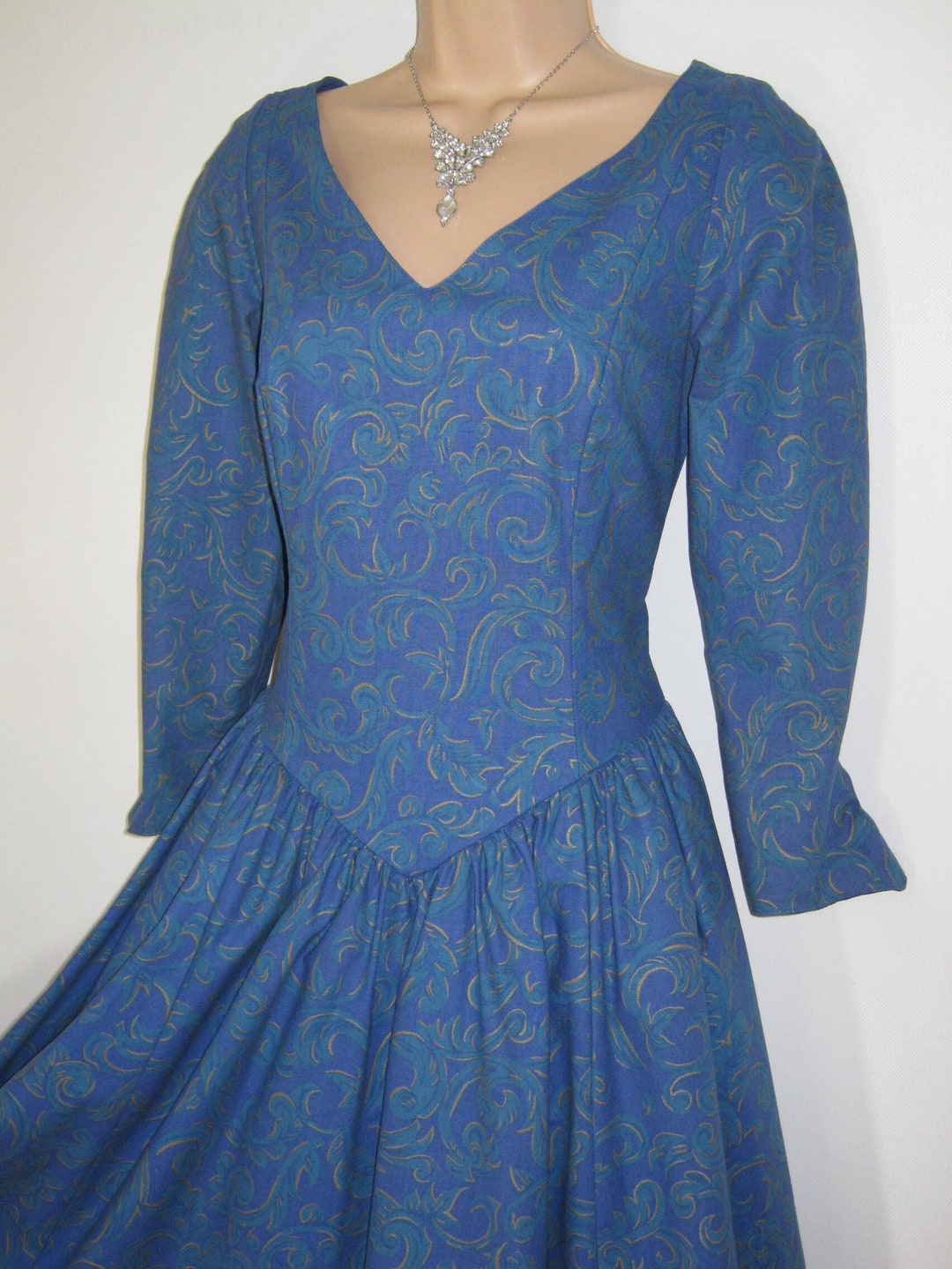 LAURA ASHLEY Vintage 1988 Imperial Blue Paisley Baroque Style