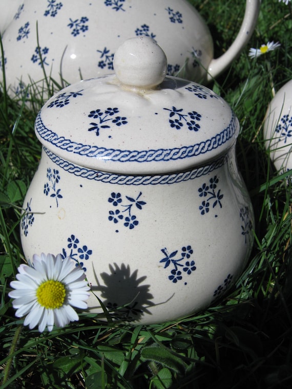 LAURA ASHLEY Vintage 