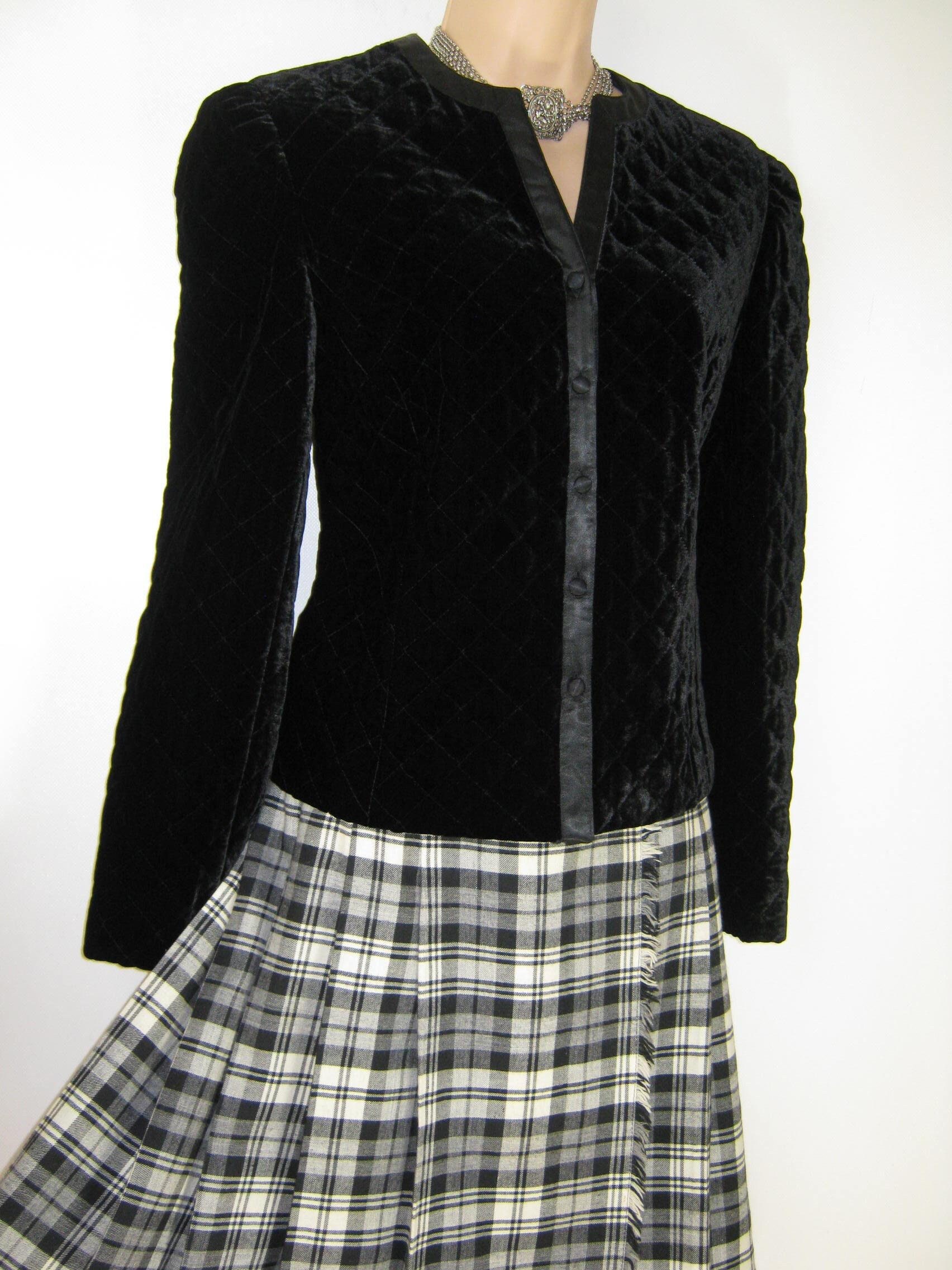 Black skirt velvet jacket hotsell