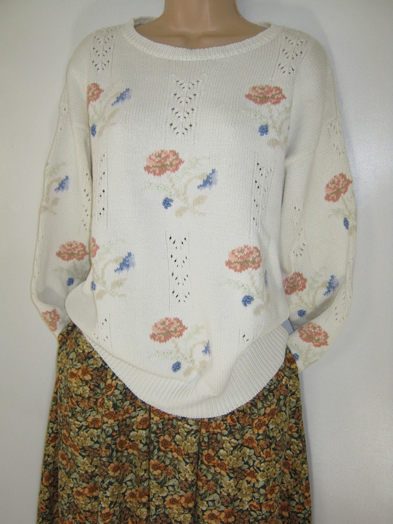 LAURA ASHLEY Vintage Cream Floral Chevron Lace Kn… - image 2