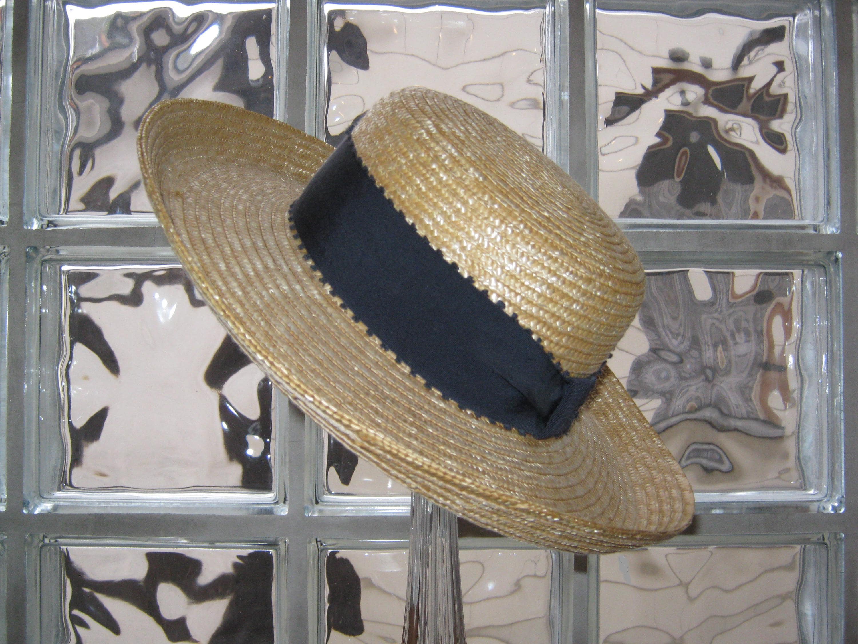 LAURA ASHLEY Vintage Natural Summer Straw Hat With Upturned  display picture 1