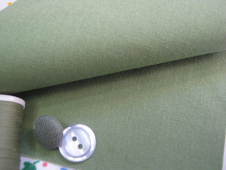 LAURA ASHLEY Vintage 70s/80s Print, 44 x Fabric Patchwork Pieces, Rose/Cherry/Moss/White, Crafts Sewing Patchwork image 8