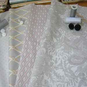 LAURA ASHLEY Vintage 70&#39;s/80&#39;s Fabric Remnants 4 x Cotton Squares, Grey Cream White, Crafts Sewing Patchwork
