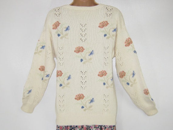 LAURA ASHLEY Vintage Cream Floral Chevron Lace Kn… - image 9