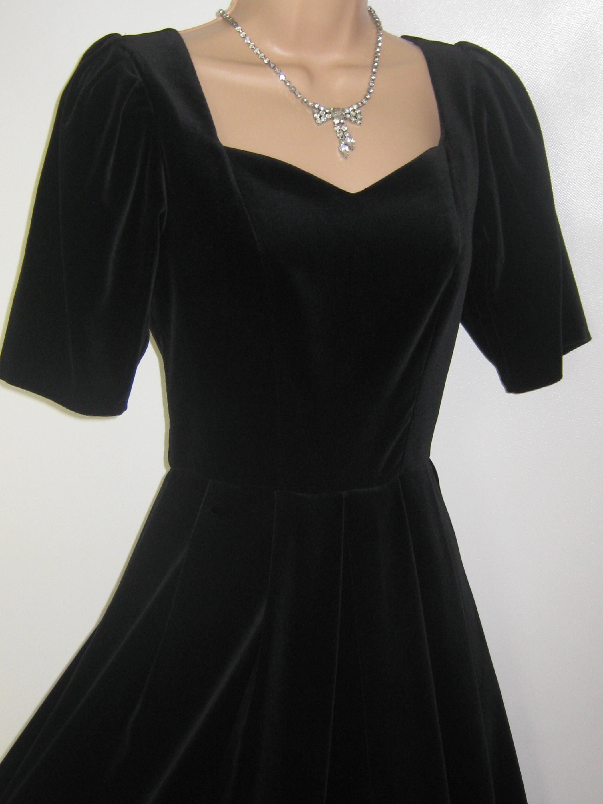 ローラ アシュレイ ヴィンテージ ゴシック チューダースタイル