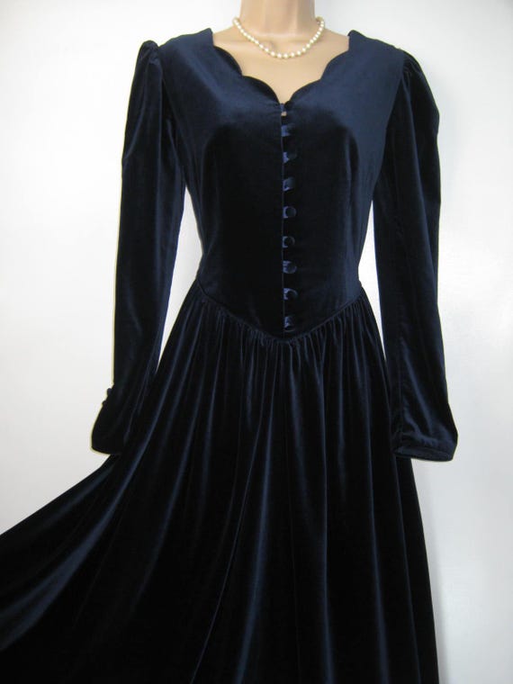LAURA ASHLEY Vintage Nocturne Blue Velvet Gothic Festive Evening Dress, UK14 - Etsy LAURA ASHLEY Vintage Nocturne Blue Velvet Gothic Festive Evening Dress, UK14 - Etsy
