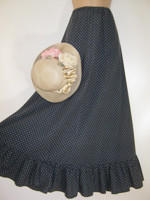 LAURA ASHLEY Vintage 70's Nutmeg Print Bohemian Peasa… Gem