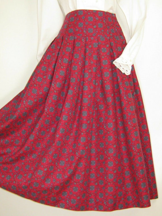 LAURA ASHLEY Vintage Crimson Tudor Flower Brushed