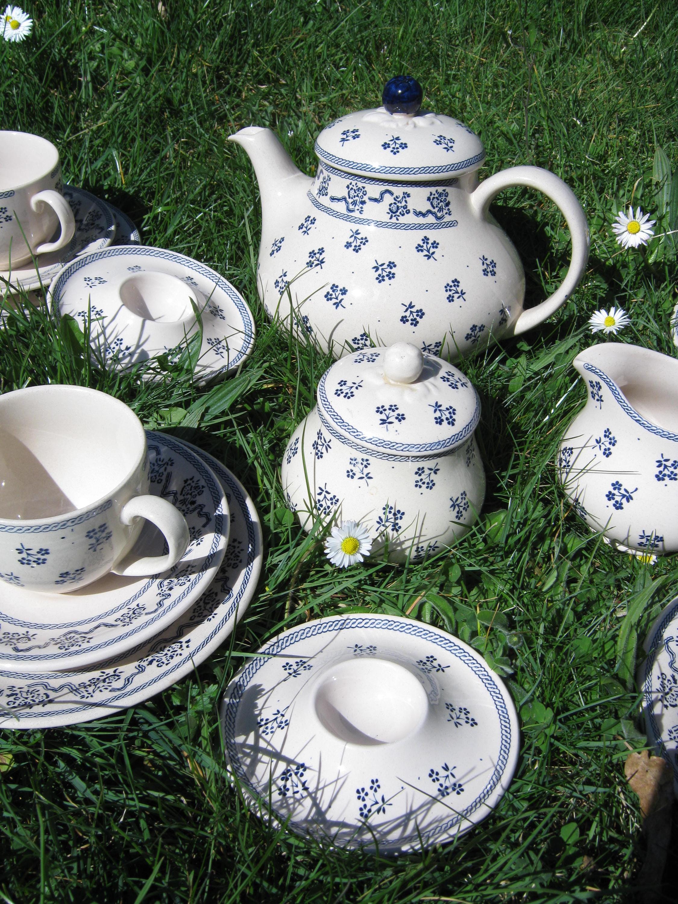 LAURA ASHLEY Vintage 