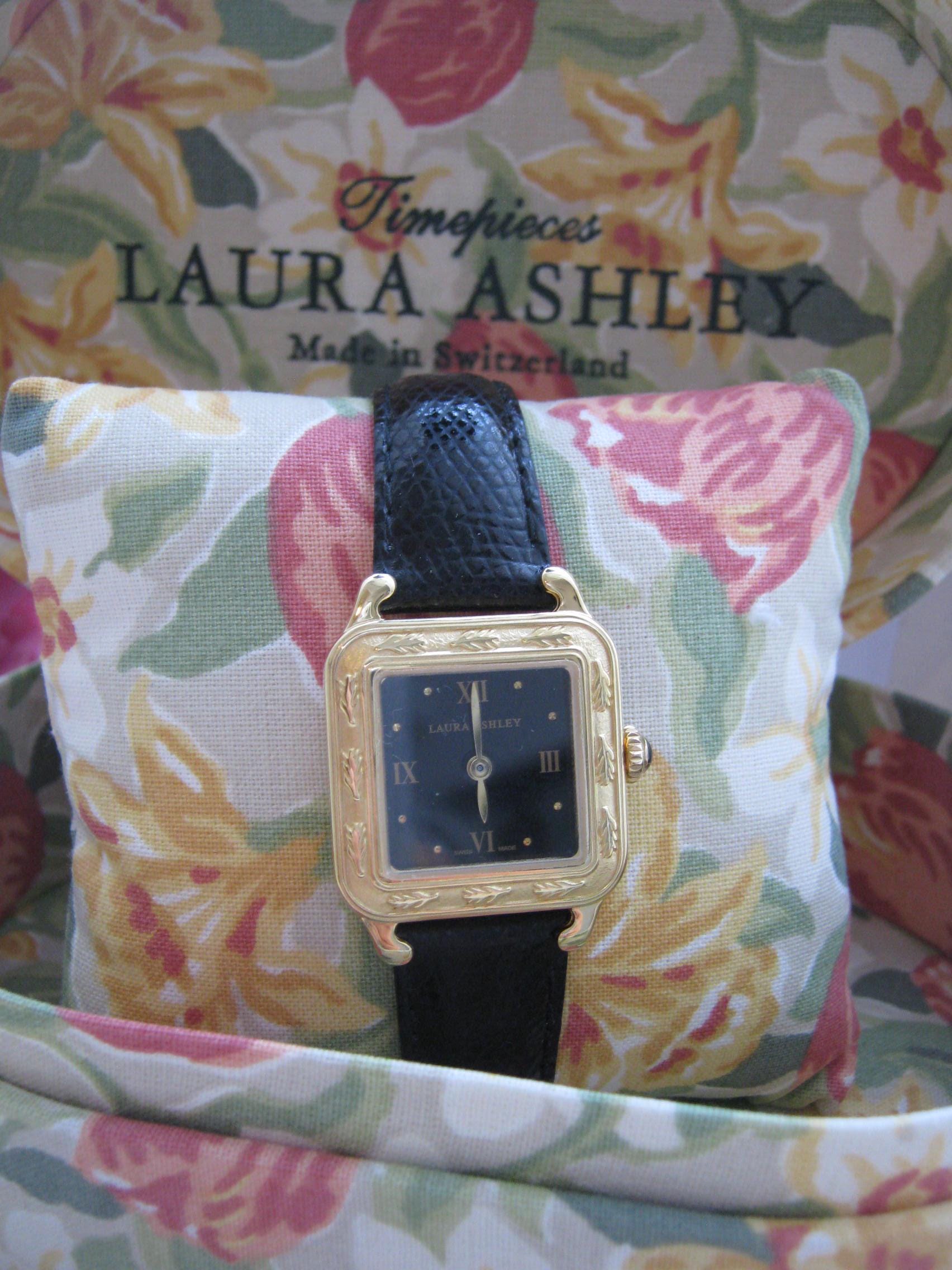 ローラアシュレイLauraAshley置時計アンティーク中古美品　レア　海外 ローラアシュレイLauraAshley置時計アンティーク中古美品 レア 海外