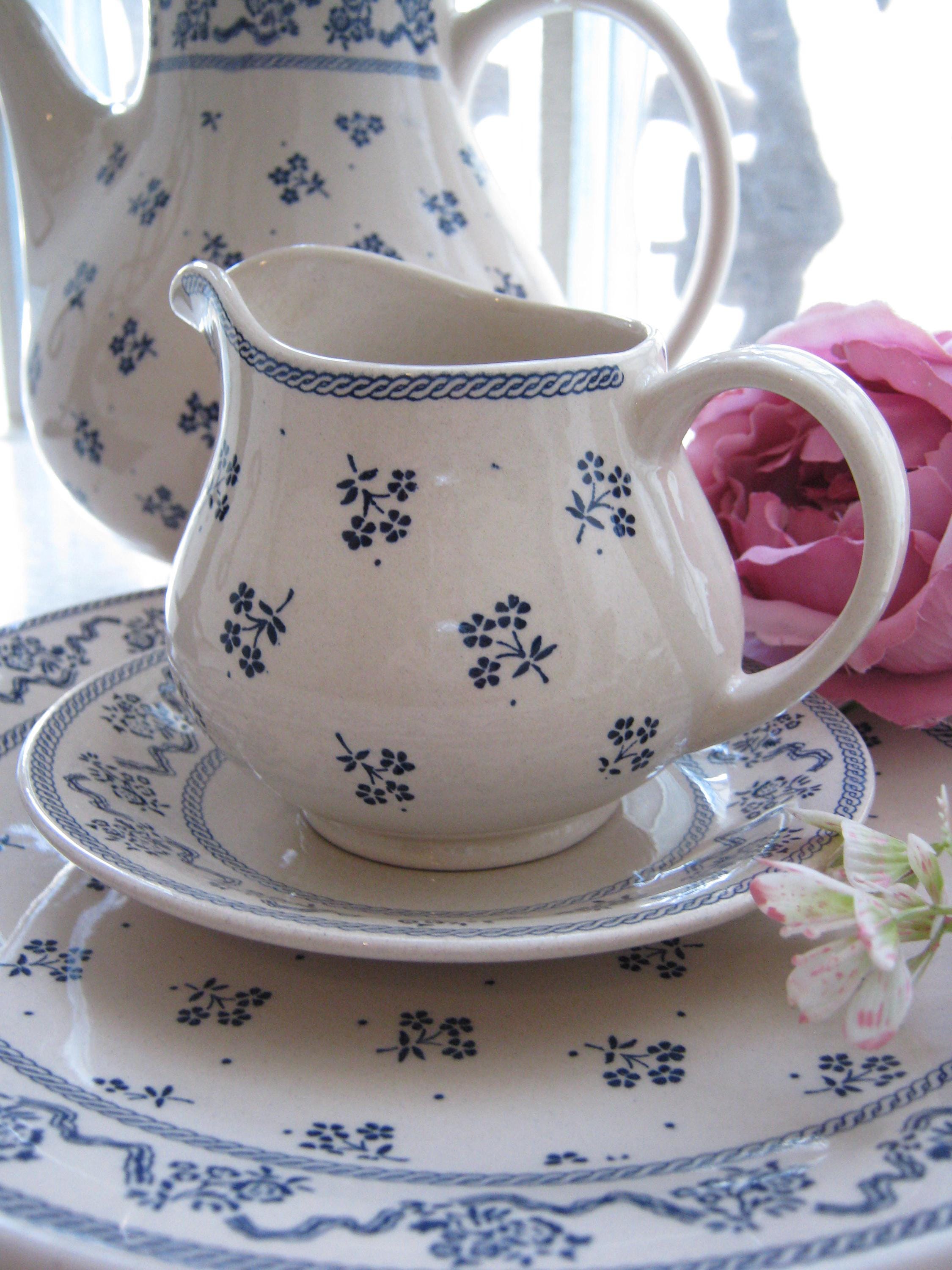 LAURA ASHLEY Vintage 