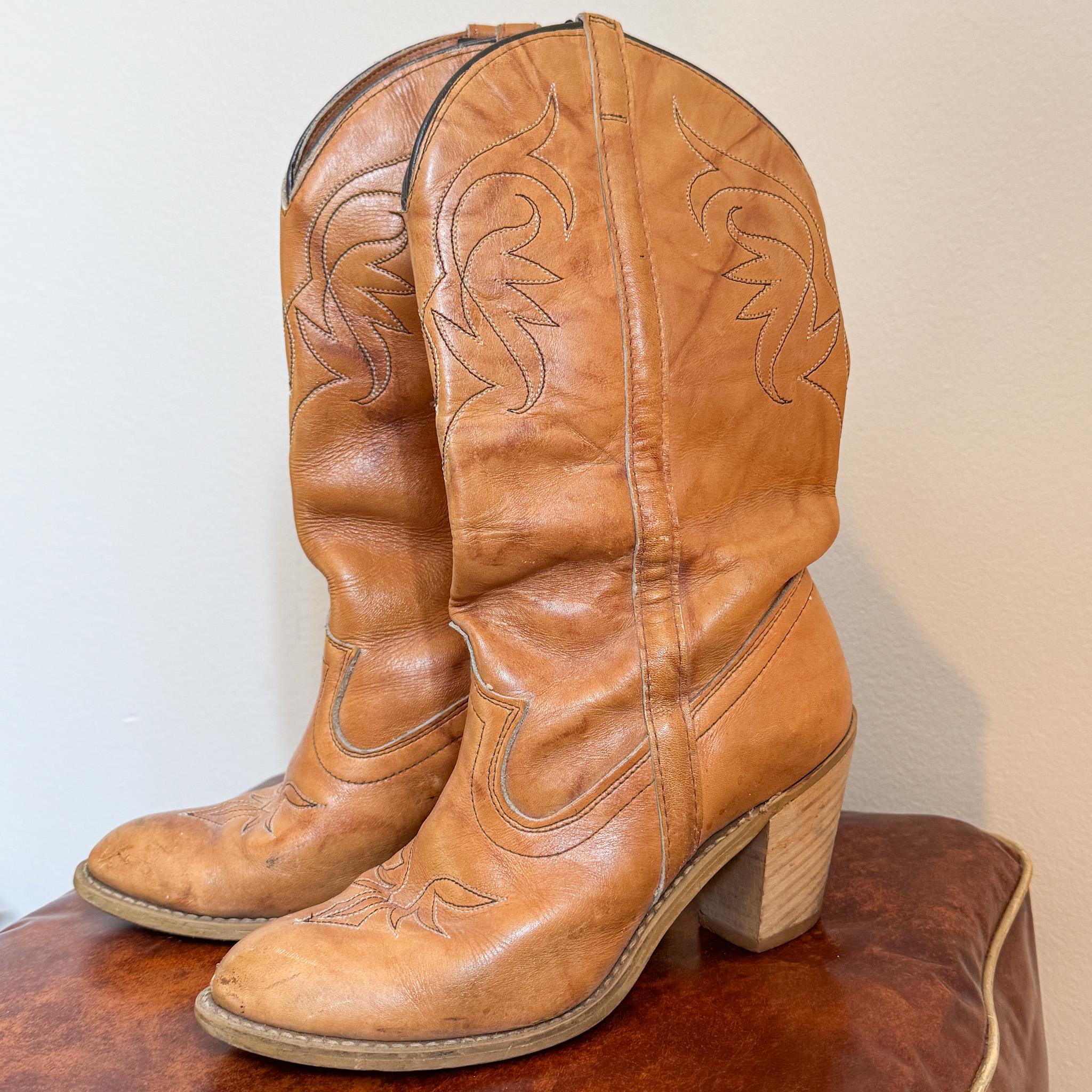 1980s Vintage Women's Tan Dingo Cowboy Boots || 6.5 || Western Cowgirl Heel  Campus Stitched Desert 70s 80s Shoes AS IS - Etsy