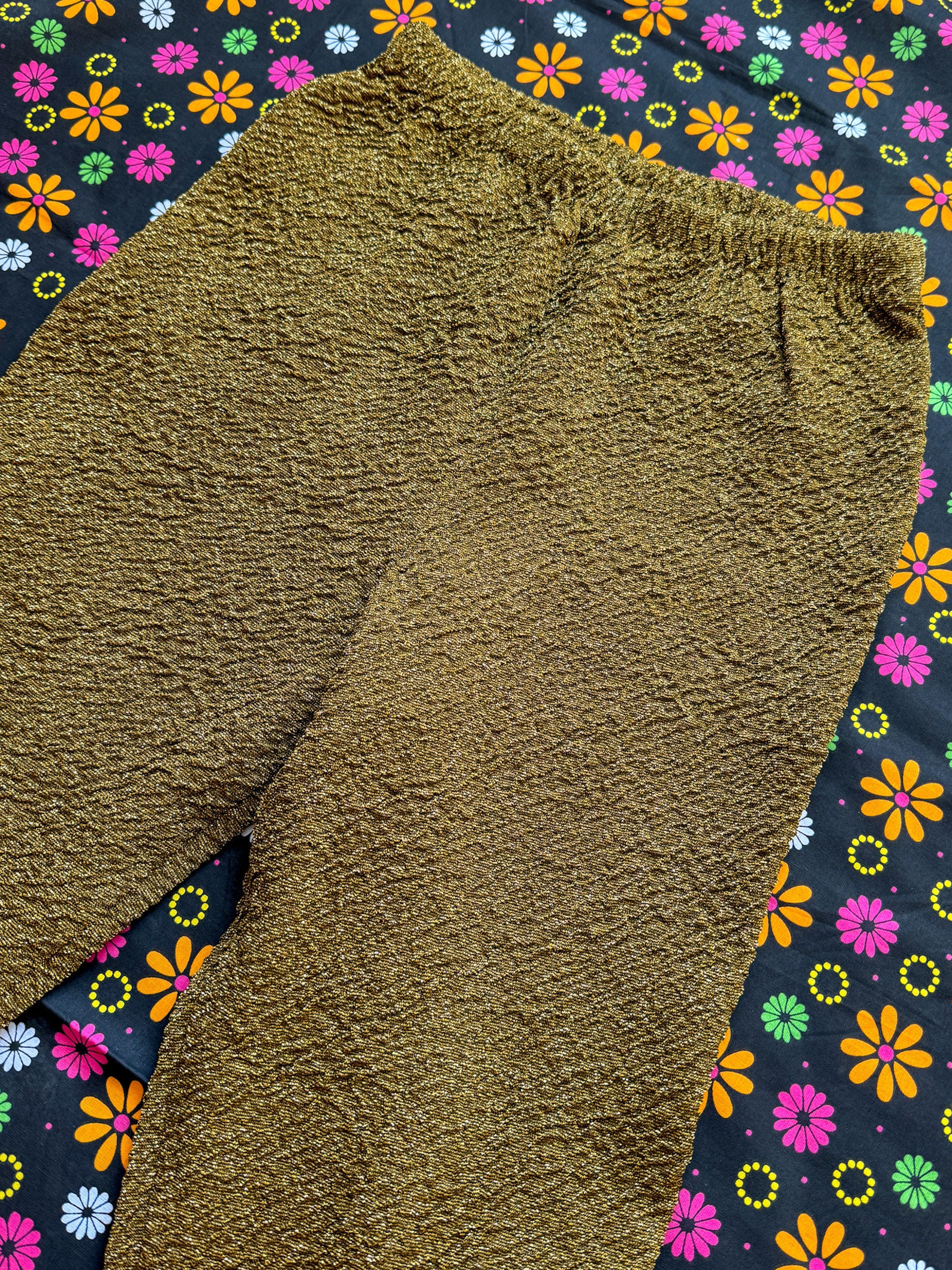 1960s Vintage Gold Stretch Stirrup Pants || XS S M || Sparkle Lurex