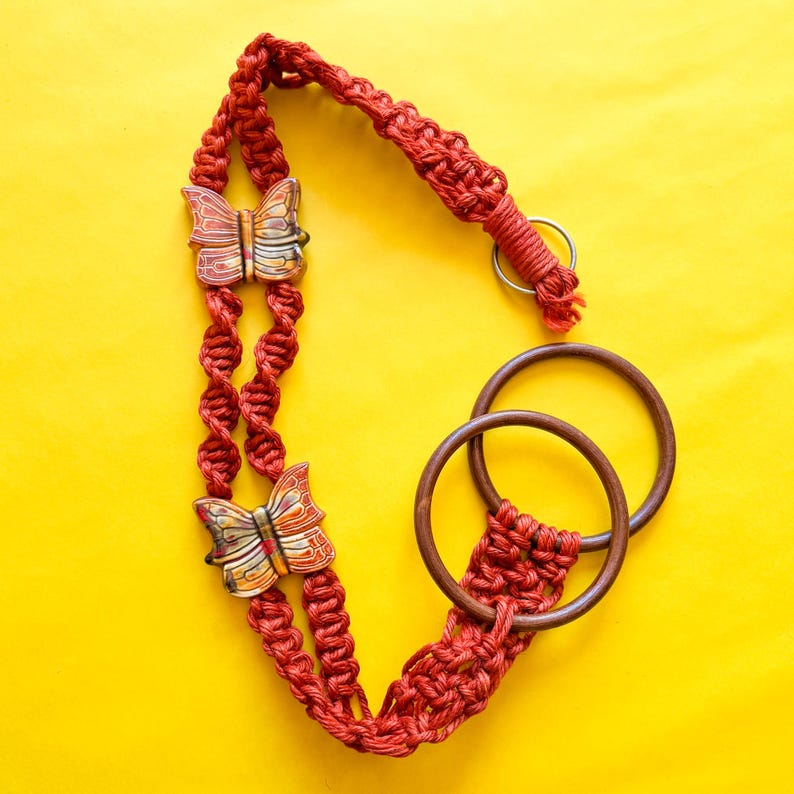 1970s Vintage MCM Butterfly Macrame Rust Wall Hanging with Hoops || towel holder ceramic hippie home bathroom decor 70s AS IS