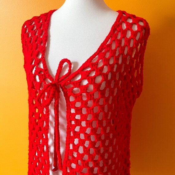 1960s Vintage Red Knit Hippie Vest || M / L || ha… - image 3