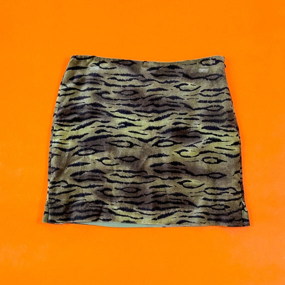 Vintage 1990s Velvet Tiger Mini Skirt || S || ral… - image 1