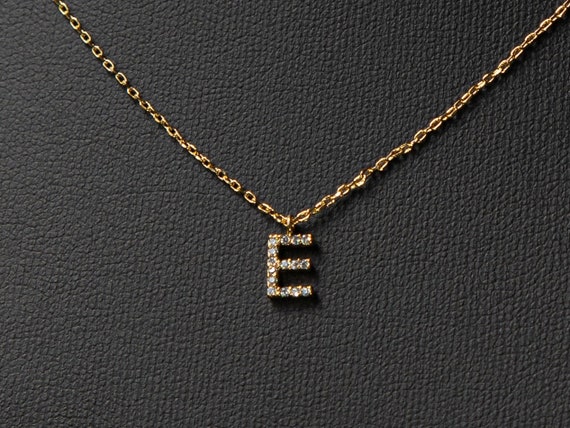 Letter E Pendant in Twisted Curb Chain Stainless Steel Hypoallergenic  Necklace Philippines | Silverworks – SilverWorks