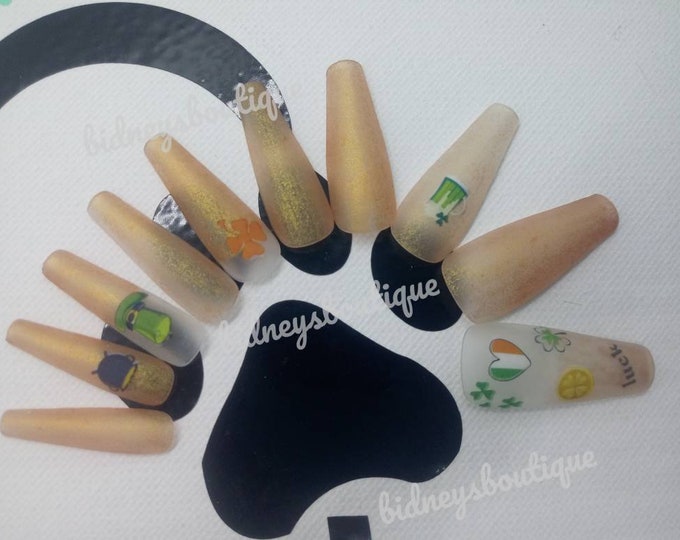 press on nails/ set of 20/ ready to ship/ st. patricks day nails