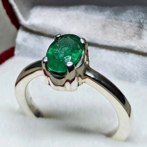 Natural Oval Cut 2 Carat Rich Green Zambian Emerald Women Ring Sterling Silver 925 Handmade Ring May Birthstone Zamurd Ring Gift for Her