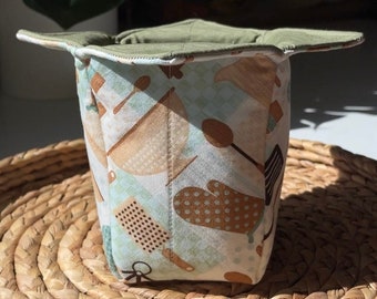 Reversible Ice Cream Cozy: Insulated Fabric Pint Holder