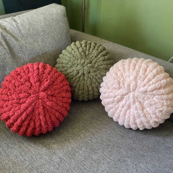 Chunky knit pillow, boho pillow decor, throw pillows, round soft pillow