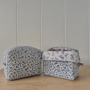 Handmade Travel Makeup Bag, Floral Cosmetic Organizer 1