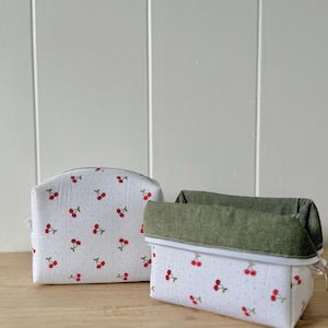 Handmade Travel Makeup Bag, Floral Cosmetic Organizer 9