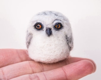 Needle Felted Snowy Owl / Made to Order Miniature Sculpture: Custom / Personalised Ornament