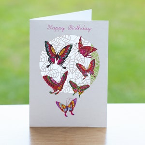 Happy Birthday Schmetterling Karte - Japanische Schmetterling Geburtstagskarte - Anpassbare Nachricht - Lasercut 3D Geburtstagskarte - Made in UK - PM676B