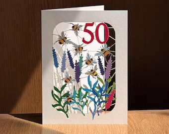 Carte du 50e anniversaire abeille, carte découpée au laser, carte de 50 ans, carte d'anniversaire abeille, carte du 50e bourdon, cartes pour elle, cartes pour lui, fabriqué au Royaume-Uni, BE50R