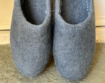 Men's Slate Gray Felted Wool Slippers shoes | Handmade Felt Indoor Slippers 100% Wool