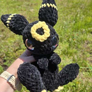 Snuggler Eeveelution Umbreon Eevee (fabriqué sur commande)