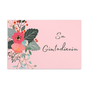 Cartão postal de aniversário lituano com flores rosa e azul-petróleo