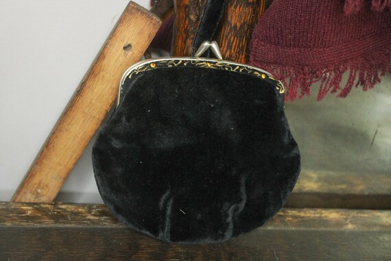 Vintage Velvet Wrist Clutch - image 2