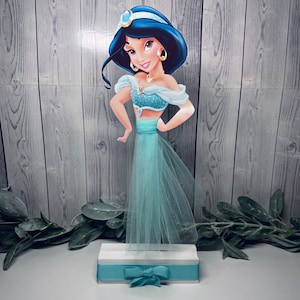Princess Tulle Cake Topper: Party Centerpiece