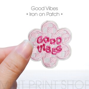 Good Vibes Only Onyx Aufnäher, Trucker Hat Patch, Aufnäher zum Aufbügeln, Pink karierter Stickerei Patch, Trucker Caps, Chenille Patch, Aufnäher zum Aufbügeln