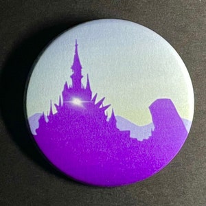 Legend of Zelda: Breath of the Wild- Hyrule Castle Gentle Glow Pinback Button