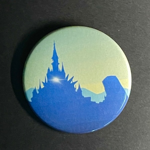 Legend of Zelda: Breath of the Wild- Hyrule Castle Morning Fog Pinback Button