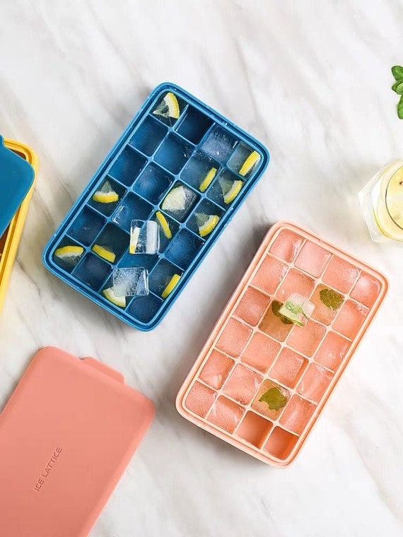 Ice Cube Trays With Lids, Silicone Ice Cube Molds, Flexible 24