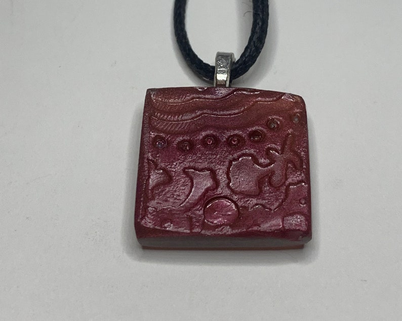 Red square resin necklace