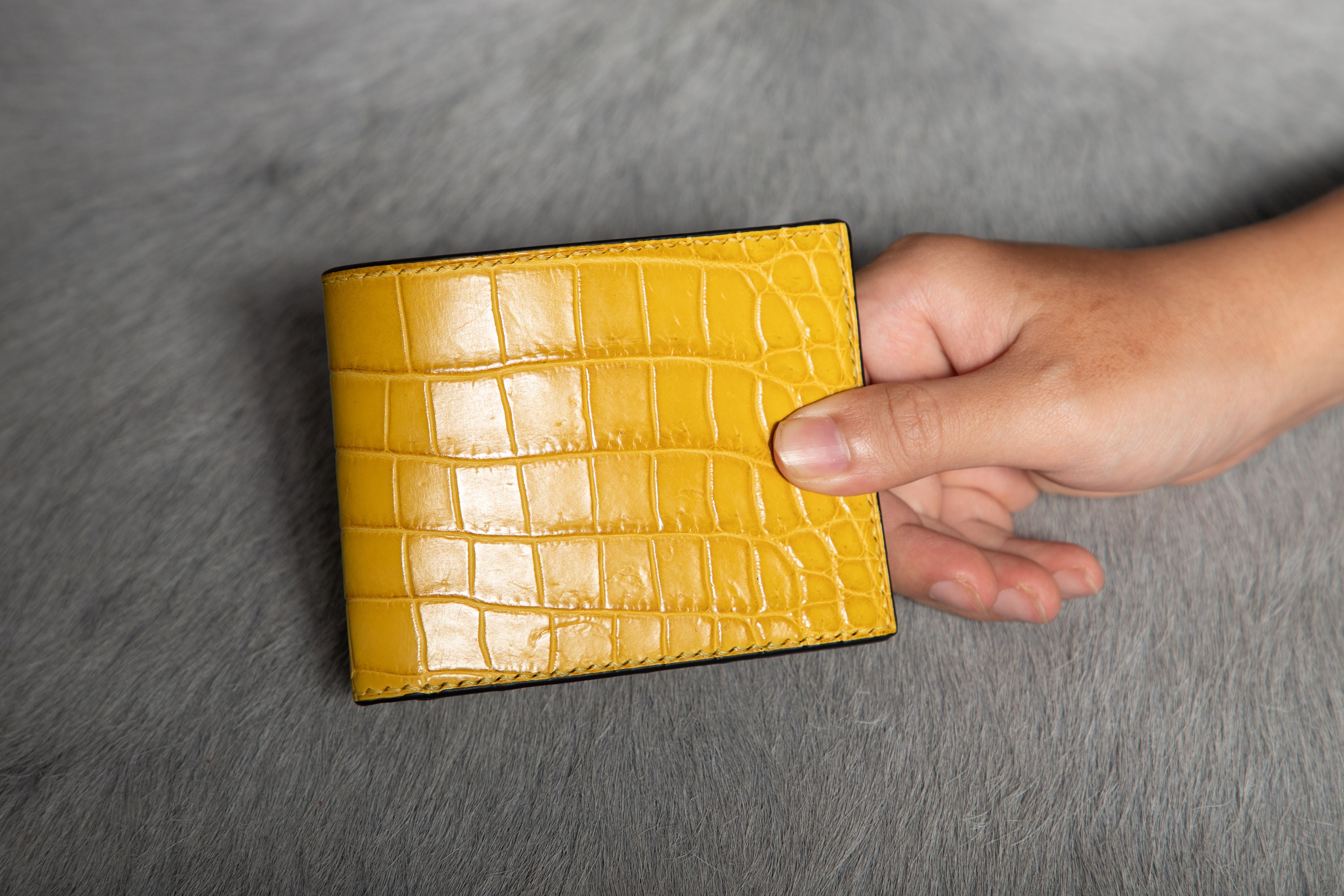 Personalized Premium Yellow Alligator Men's Handmade Leather Wallet