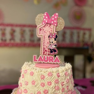 Minnie cake topper, minnie party decorations, minnie party, minnie mouse cake, minnie first birthday. Minnie cake topper shaker