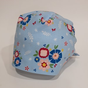 Women’s Scrub Cap, nurse gift, SOFT BLUE FLORAL,  Pixie tie-back, premium cotton - Superior Scrub Caps Canada