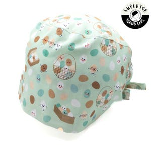 EGGSTRA CUTE, lente-scrubmuts, kuikens en eieren, chirurgische pixiemuts met striksluiting, hoofddeksel of cadeau voor Surgical Tech, superieure scrubmutsen