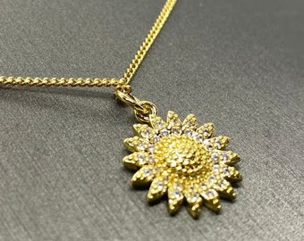 Sunflower Necklace For Bridesmaid Gift, Sun Necklace With Sunflower Pendant/sunflower Charm, Birth Flower Necklace For A Gift For Her