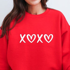 Xoxo SVG, Xoxo coeur SVG, Xoxo PNG, clipart Xoxo, câlins et bisous Png, Xoxo Saint-Valentin chemise Svg, fichier de coupe pour la silhouette Cricut