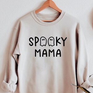 Spooky Mama SVG, Spooky Mom Png, Halloween Mama SVG, Halloween Mama Png, Clipart, Dxf, Halloween chemise Svg, Cricut Silhouette couper des fichiers