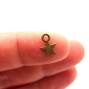 20 x Metal Antique Bronze Star Charms, Jewellery Making Charms, Charms for Bracelet Making, Metal Charms, Brown Colour Charm, Craft Supplies