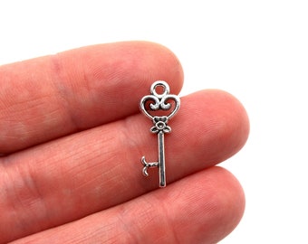 Small Silver Tone Key Charms, Keys, Jewellery Making, Craft Supplies, Beads, Pendants, Necklace Making, Bracelet Making, Zinc Alloy Charm